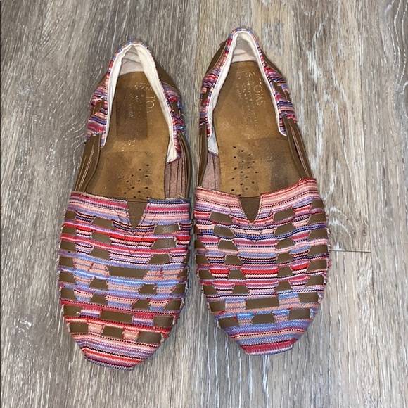 Toms Shoes - Toms Shoes